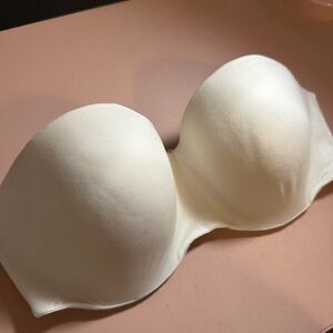 Victoria's Secret Strapless Bra 34DD No Straps Included Underwire White